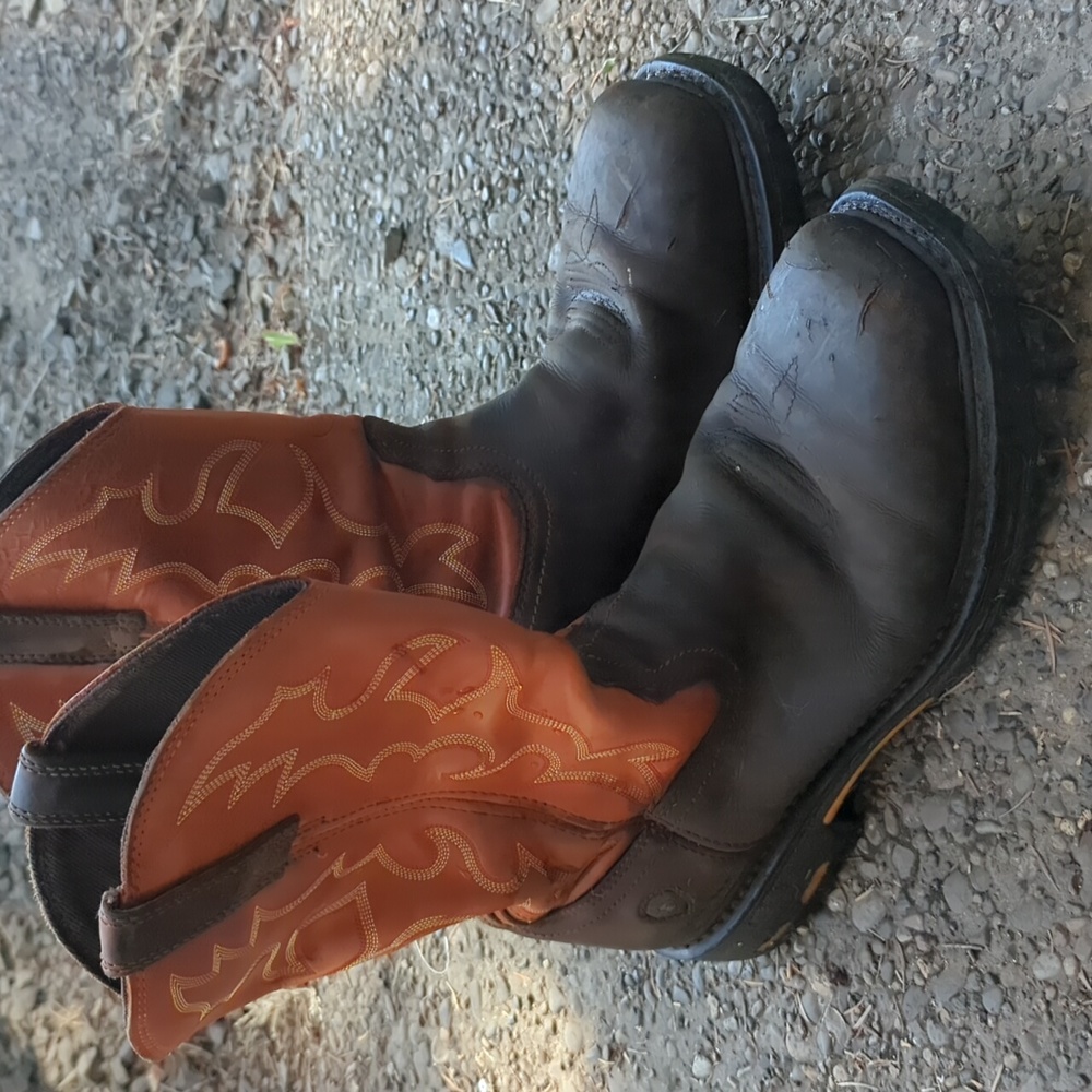 Ariat Steel Toe Cowboy Boots
